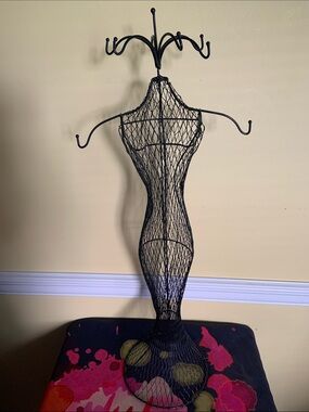 Vintage Female Wire Mesh Dress Form Mannequin Jewelry Stand Holder